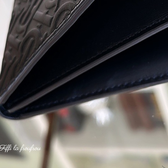 Authentic Burberry crossbody - Picture 7 of 15